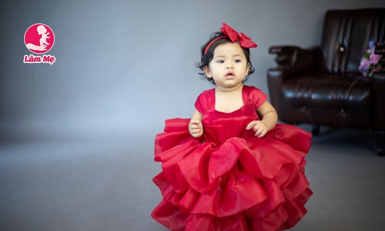Đặt tên cho bé gái họ Phạm: Gợi ý hay, ý nghĩa, hợp phong thủy
