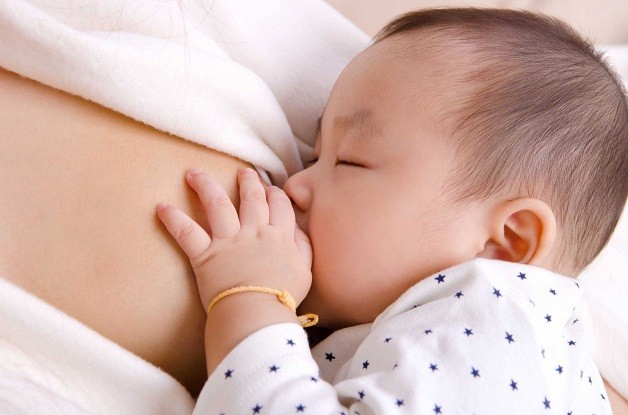 Tắc tia sữa là gì? Cách chữa tắc tia sữa hiệu quả