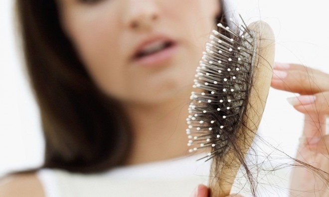 5 cách xóa tan nỗi lo rụng tóc sau sinh